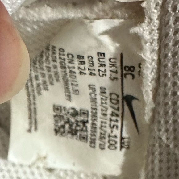 Nike White and Red Force Kids Athletic Shoes - Picture 8 of 8